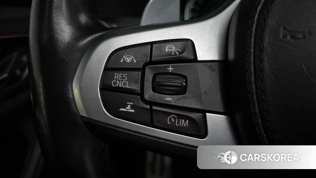 BMW 5 Series (G30) id 4944303 из Кореи 8