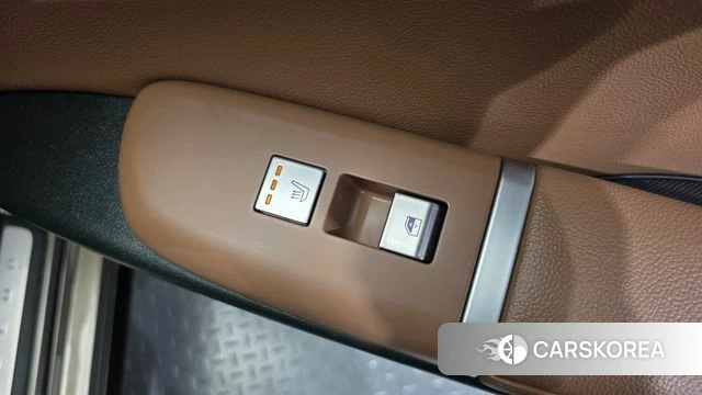 Hyundai Grandeur (GN7) id 5026885 из Кореи 8