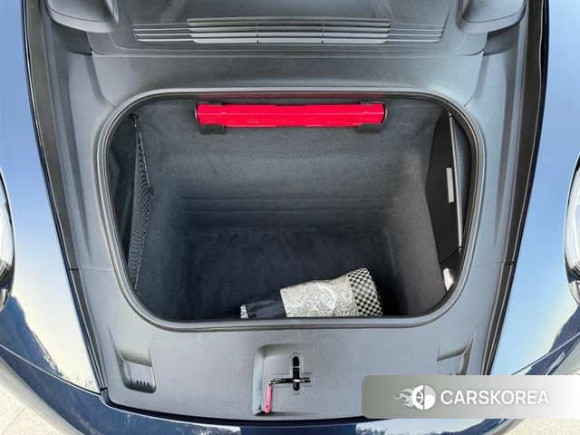 Porsche 911(992) id 4943097 из Кореи 8