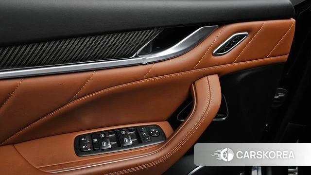 Maserati Levante id 4930680 из Кореи 8