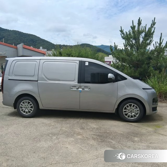 Hyundai Staria id 4791785 из Кореи 8