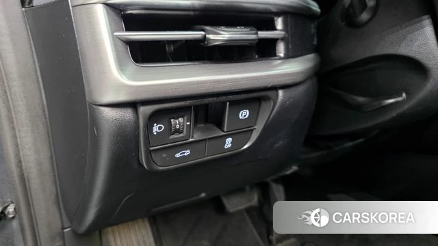 Hyundai Grandeur (GN7) id 4935466 из Кореи 8