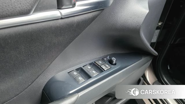 Toyota Camry (XV70) id 4977947 из Кореи 8