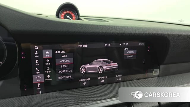 Porsche 911(992) id 5022855 из Кореи 8
