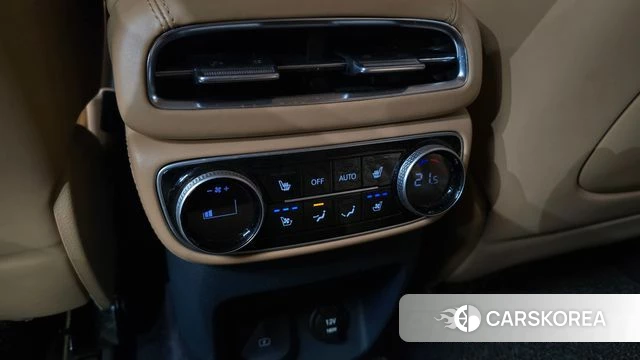 Genesis GV80 id 4982399 из Кореи 8