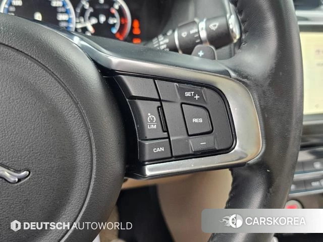 Jaguar XE id 4865626 из Кореи 8
