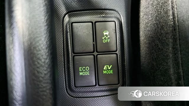 Toyota Prius C id 4918944 из Кореи 8