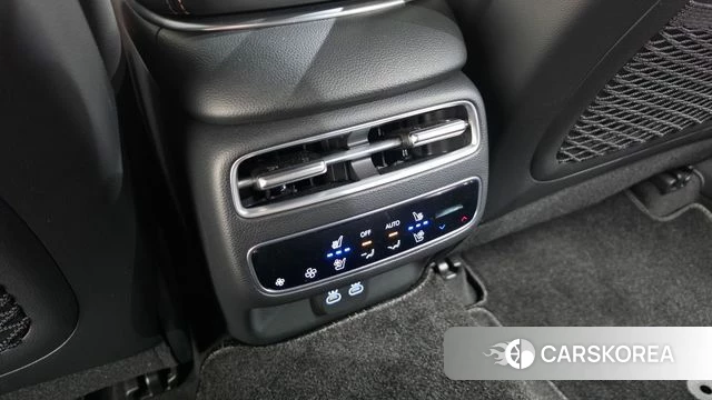 Genesis GV70 id 5011131 из Кореи 8