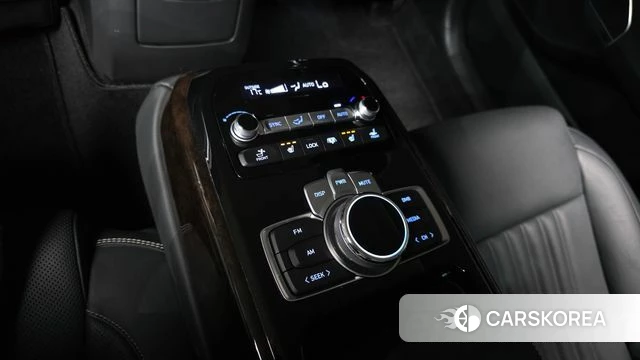 Genesis G90 id 5018213 из Кореи 8