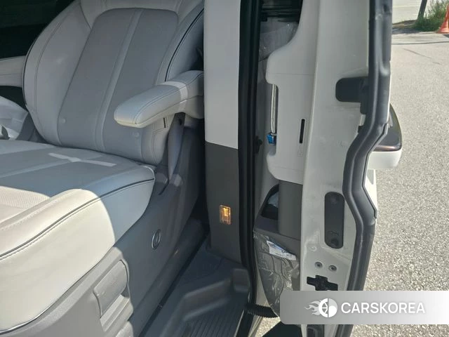 Hyundai Staria id 4985054 из Кореи 8