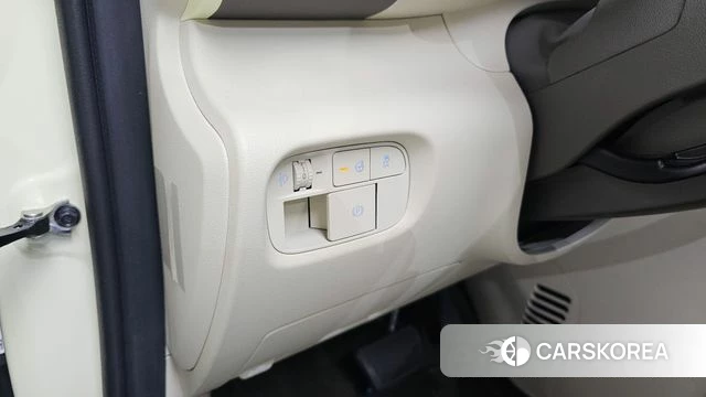 Hyundai Casper Electric id 4847438 из Кореи 8