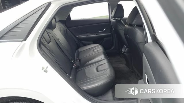 Hyundai Avante (CN7) id 5012286 из Кореи 8