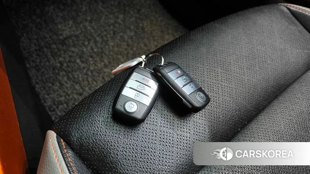 Kia Stonic id 5048684 из Кореи 8
