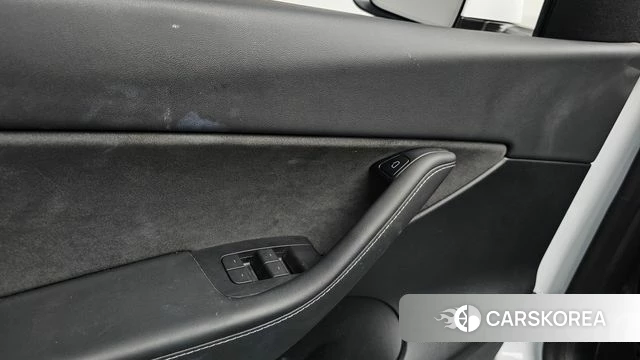 Tesla Model Y id 5012320 из Кореи 8