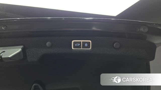 Hyundai Grandeur (GN7) id 4834776 из Кореи 8