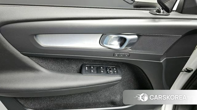 Volvo XC40 id 4915761 из Кореи 8