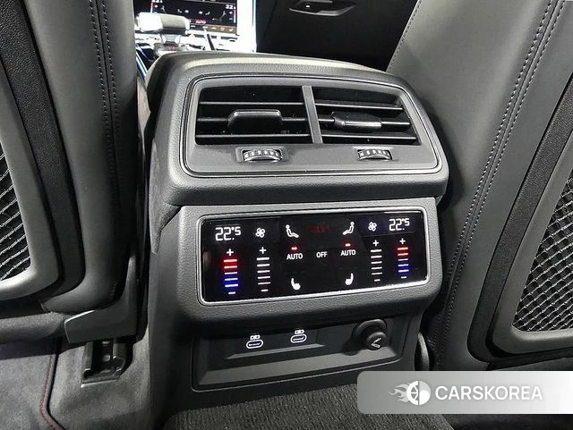 Audi RS6 (C8) id 4853459 из Кореи 8