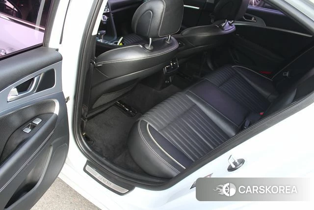 Genesis G70 id 4993661 из Кореи 8