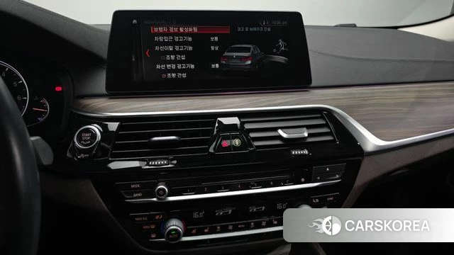 BMW 5 Series (G30) id 4967705 из Кореи 8