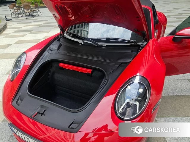 Porsche 911(992) id 4757942 из Кореи 8