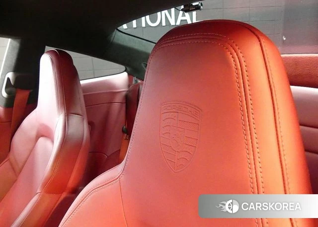 Porsche 911(992) id 4995222 из Кореи 8