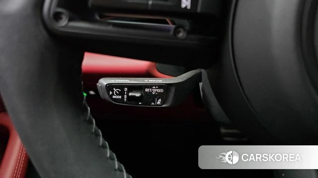 Porsche Makan EV id 4921180 из Кореи 8
