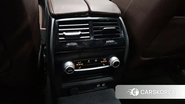BMW 5 Series (G30) id 3262827 из Кореи 8