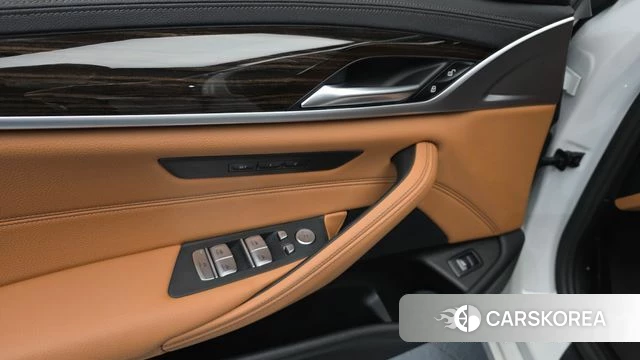 BMW 5 Series (G30) id 5035000 из Кореи 9