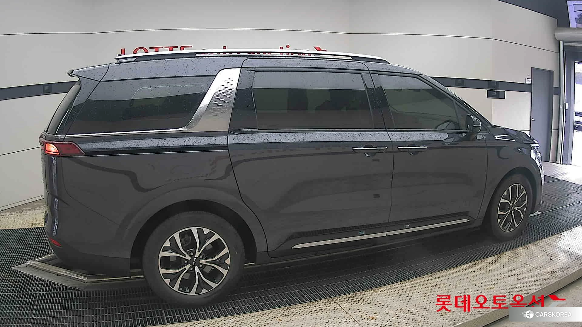 Kia Carnival id 4984648 из Кореи 9