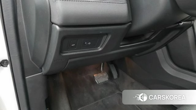 Land Rover Discovery Sports id 5013789 из Кореи 9