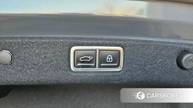 Hyundai Grandeur Hybrid (GN7) id 5046157 из Кореи 9