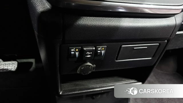 Toyota Sienna id 4998704 из Кореи 9