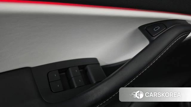 Tesla Model Y id 5027945 из Кореи 9