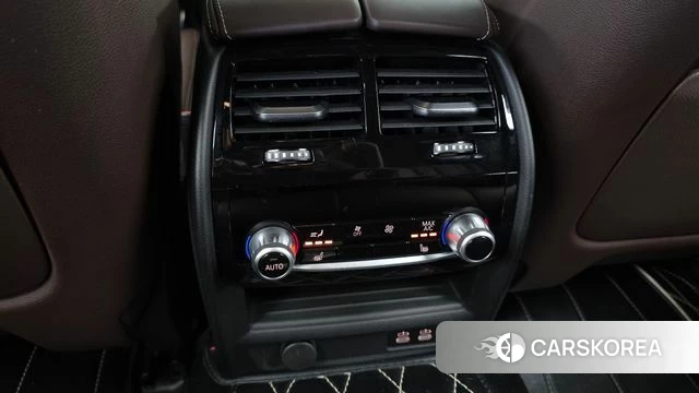 BMW 5 Series (G30) id 4976843 из Кореи 9
