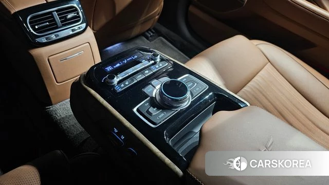 Genesis G90 id 4988018 из Кореи 9