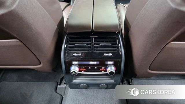 BMW 5 Series (G30) id 4978103 из Кореи 9