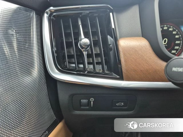 Volvo S90 id 5018638 из Кореи 9
