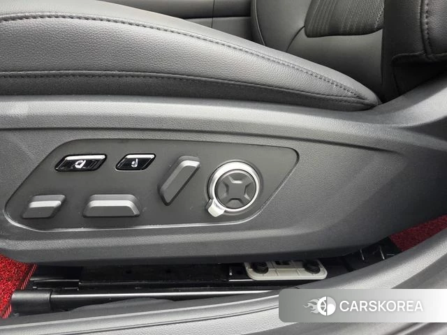 Hyundai Grandeur (GN7) id 4974702 из Кореи 9