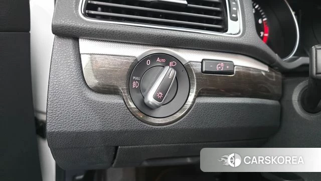 Volkswagen The New Passat id 5048517 из Кореи 9