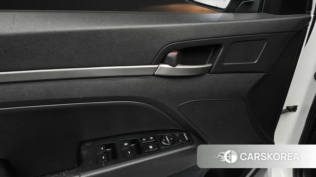 Hyundai Avante AD id 5042075 из Кореи 9