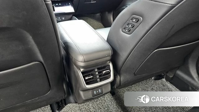 Hyundai Grandeur (GN7) id 4762939 из Кореи 9