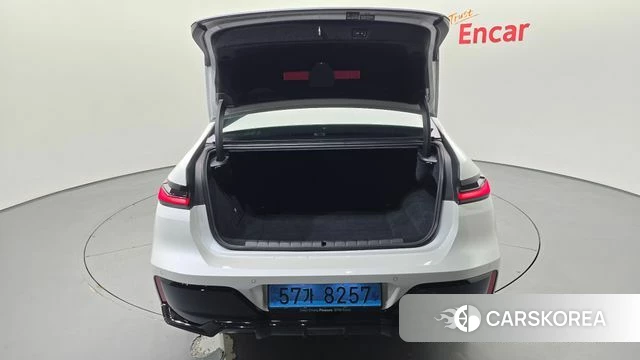 BMW i7 (G70) id 4995429 из Кореи 9