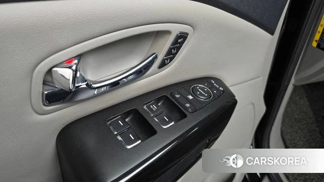 Kia The New Carnival id 3936713 из Кореи 9