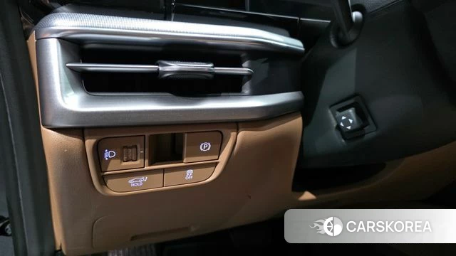 Hyundai Grandeur (GN7) id 5021986 из Кореи 9