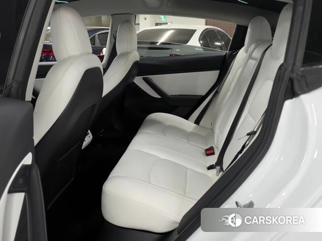 Tesla Model 3 id 4966711 из Кореи 9