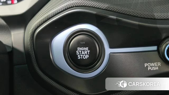 Hyundai Veloster (JS) id 4992803 из Кореи 9