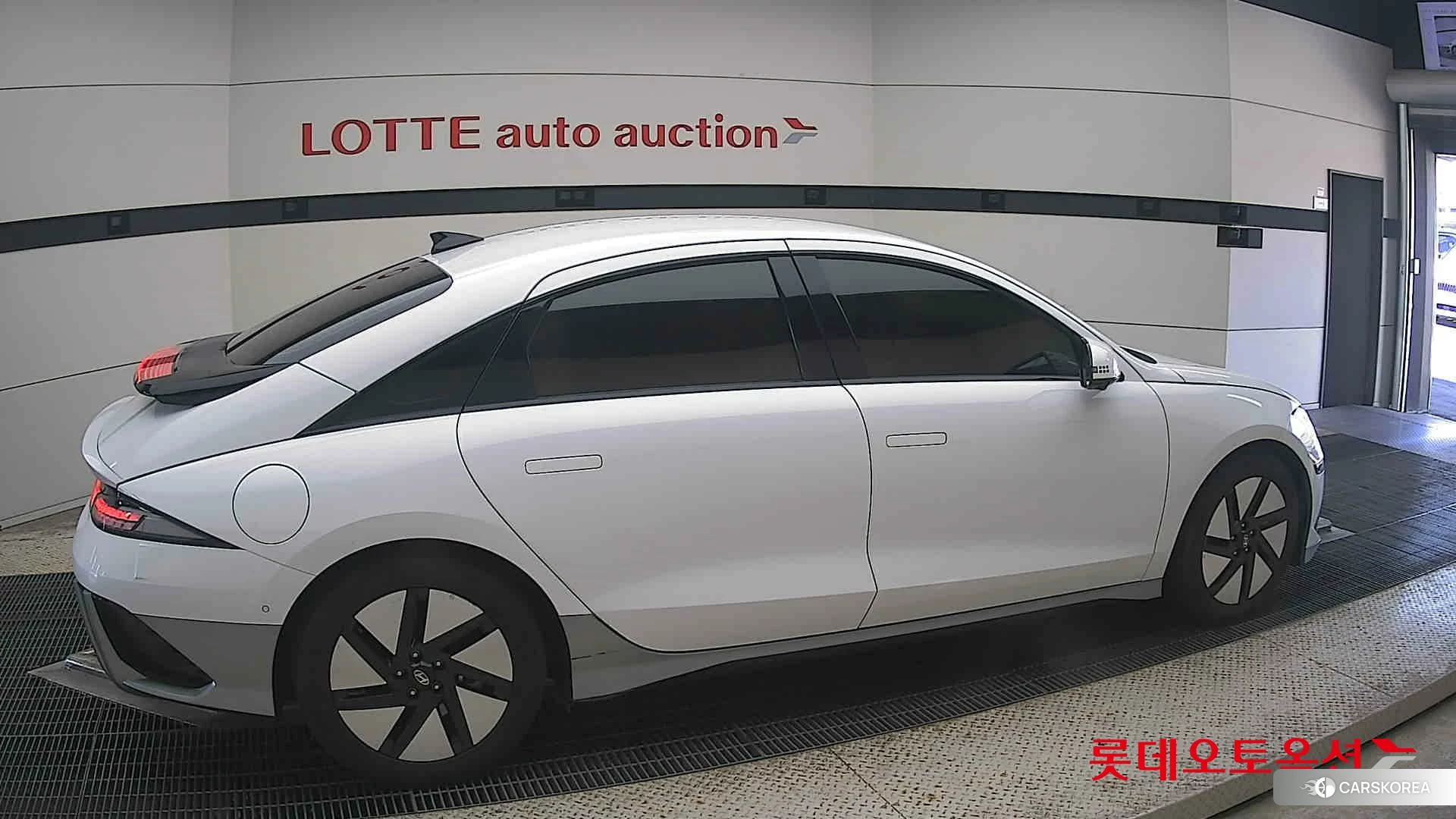 Hyundai IONIQ 6 id 4990004 из Кореи 9