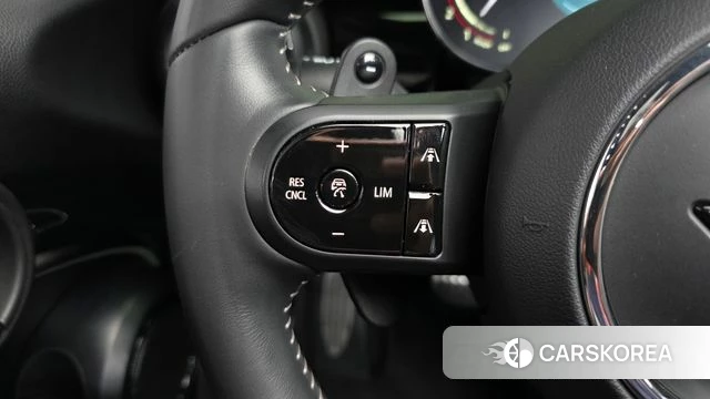 Mini Cooper S Convertible id 4941490 из Кореи 9