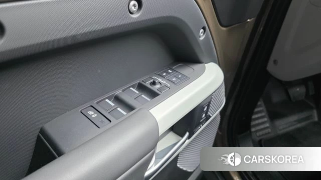 Land Rover Defender (L663) id 5016632 из Кореи 9