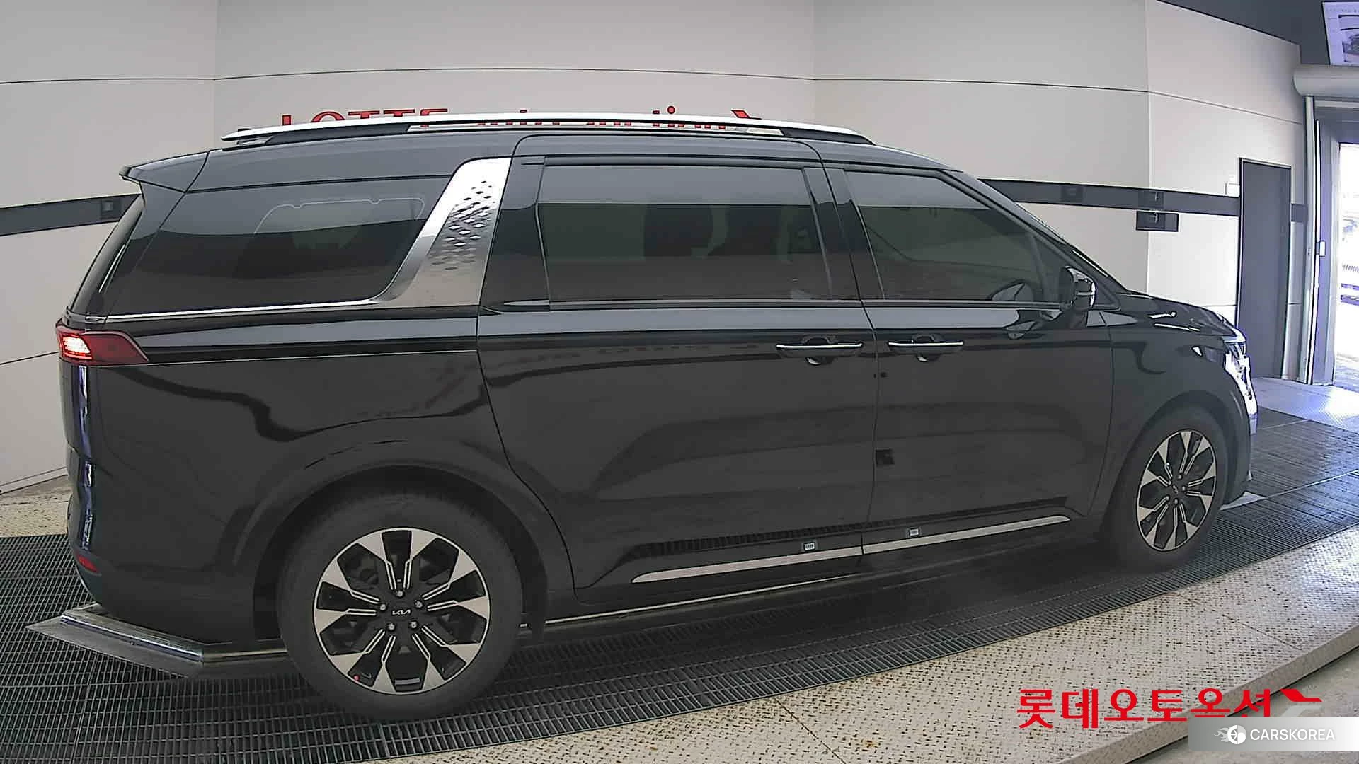 Kia Carnival id 4989977 из Кореи 9